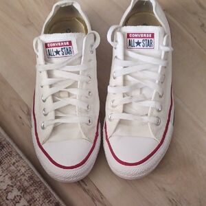 Converse Low Top Sneakers in White with Red Trim